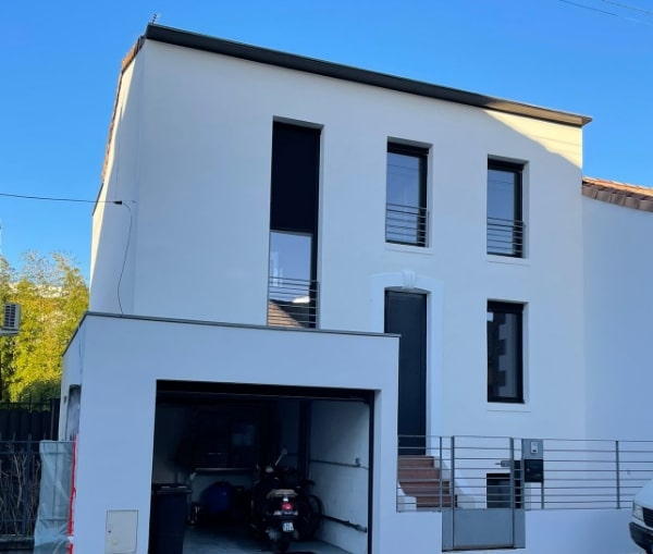 Chantier de ravalement de façade à Bordeaux