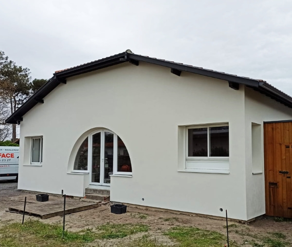 ITE d&rsquo;une maison à Biscarrosse — après chantier