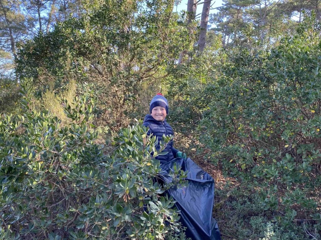 Ramassage des déchets avec la participation des enfants - une action concrète de C Ma Terre