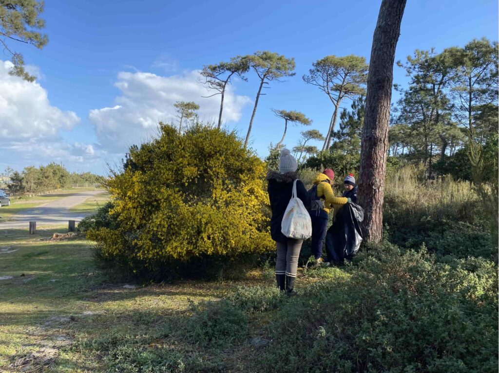 Ramassage des déchets avec la team C Ma Terre