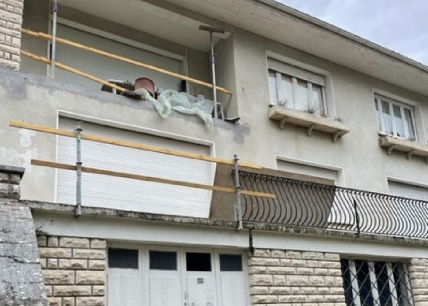 Rénovation des murs d&rsquo;une maison à Arcachon — avant chantier