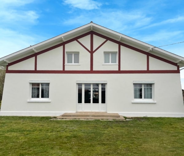 Ravalement de Façade à Hendaye après