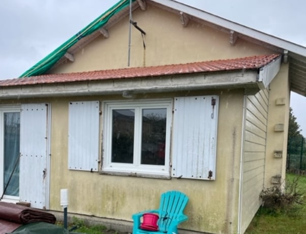 Ce propriétaire bailleur a effectué une isolation thermique par l&rsquo;extérieur — avant chantier