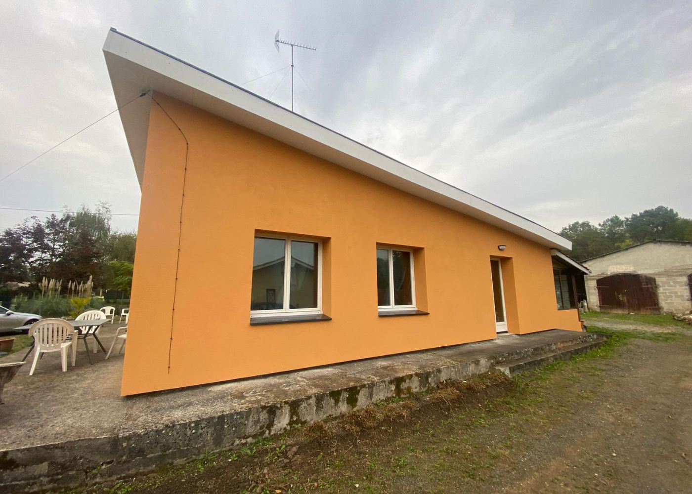 façade d'une maison à Gours après une ITE