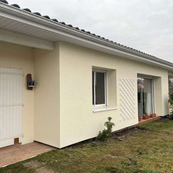 Isolation par l'Extérieure à Ychoux sur une maison plein pied 1