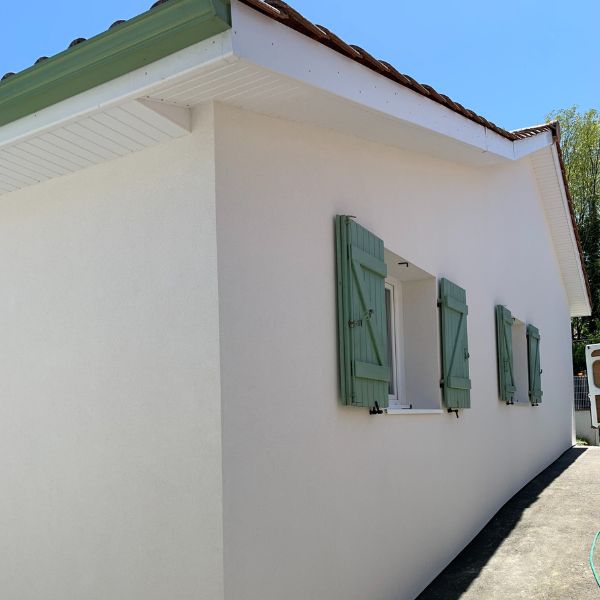 mise en avant d'une ITE sur une maison à Artigues-près-Bordeaux