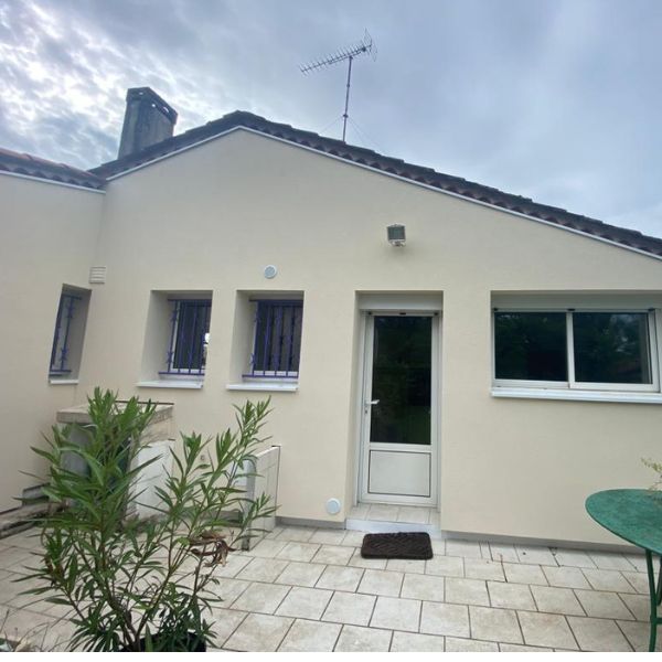 Isolation extérieure pour cette maison à Bidart après1