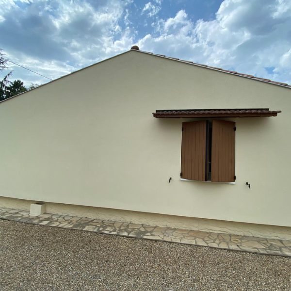 Pose d'isolant par l'extérieure à Saint-Loubès après2