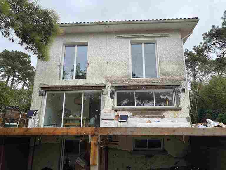 Ravalement de façade à La Teste de Buch — avant chantier