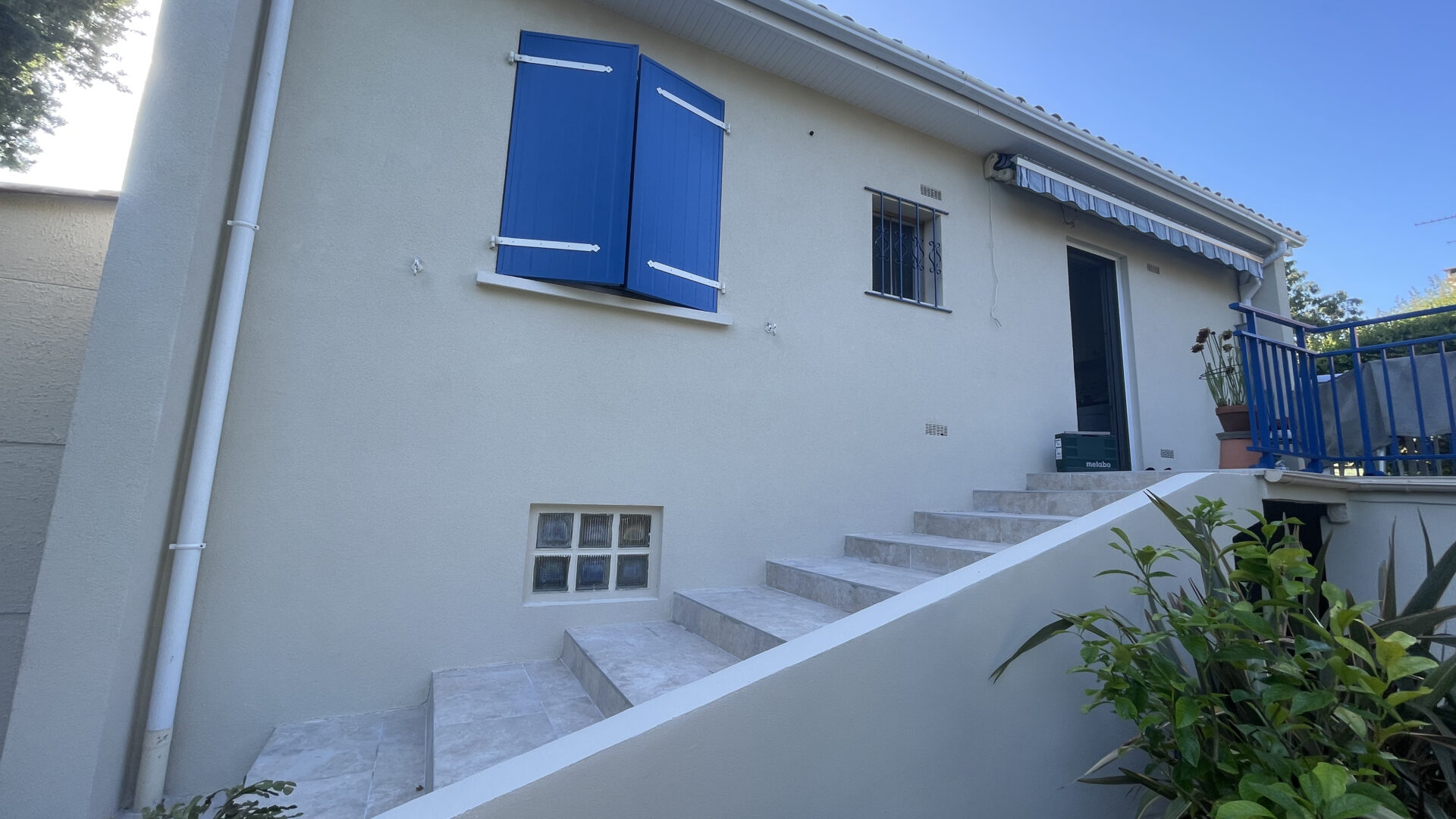 Ravalement de façade sur une belle maison à Bergerac