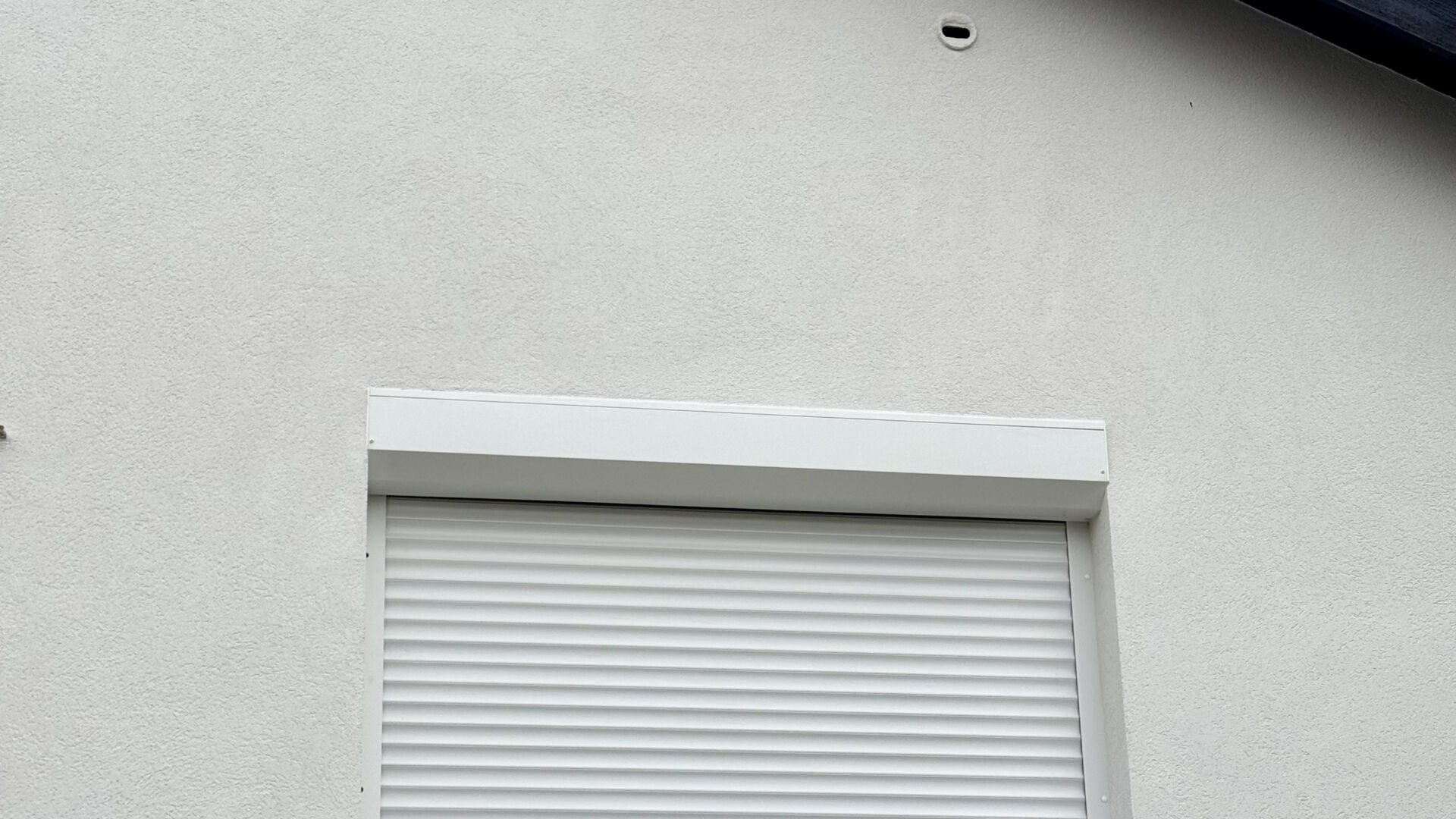 Maison après ITE en fibre de bois et avec nichoirs à oiseaux