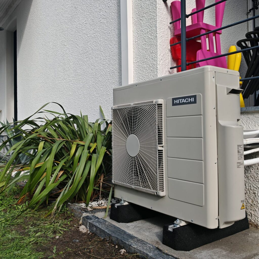 installation d'une pompe a chaleur pour limiter les déperditions thermiques
